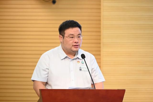 学院宝鸡高新医院揭牌AG真人网站西安医(图2)